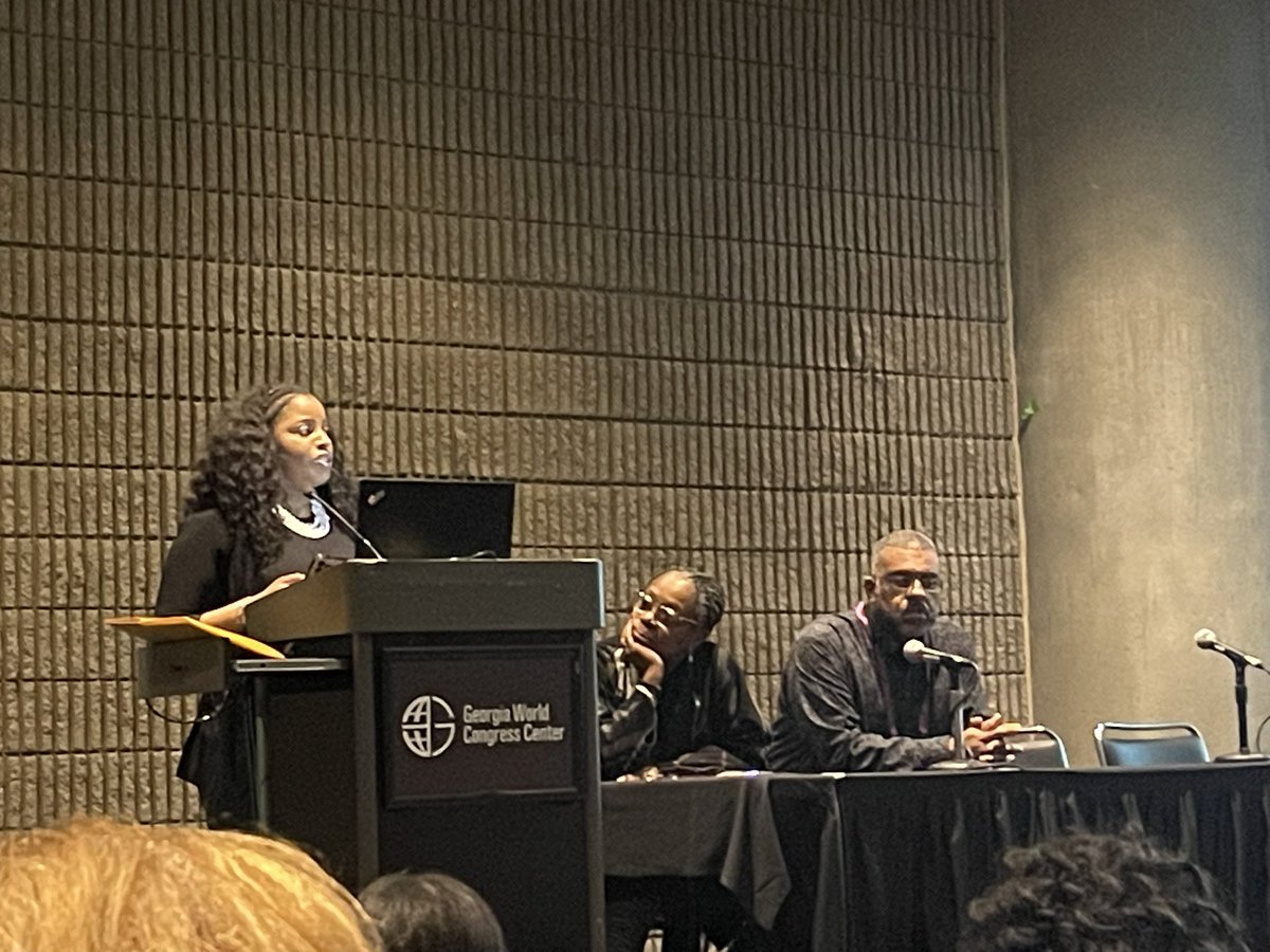 BAAwo_MD's tweet image. Beyond DEI: wonderful, inspiring perspectives from Drs. Heron and Glenn regarding thoughtful strategies on how to work and continue to strive towards racial equity. Thank you both for all that you do!👌🏾

#AAMC24