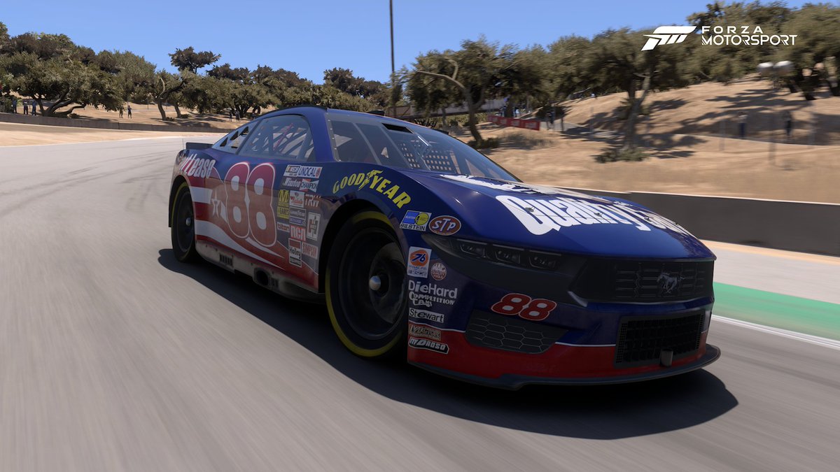Turtleburt's tweet image. Also, as a @NASCAR nerd, I am thoroughly enjoying the new update in #ForzaMotorsports 

@DaleJarrett 😉
