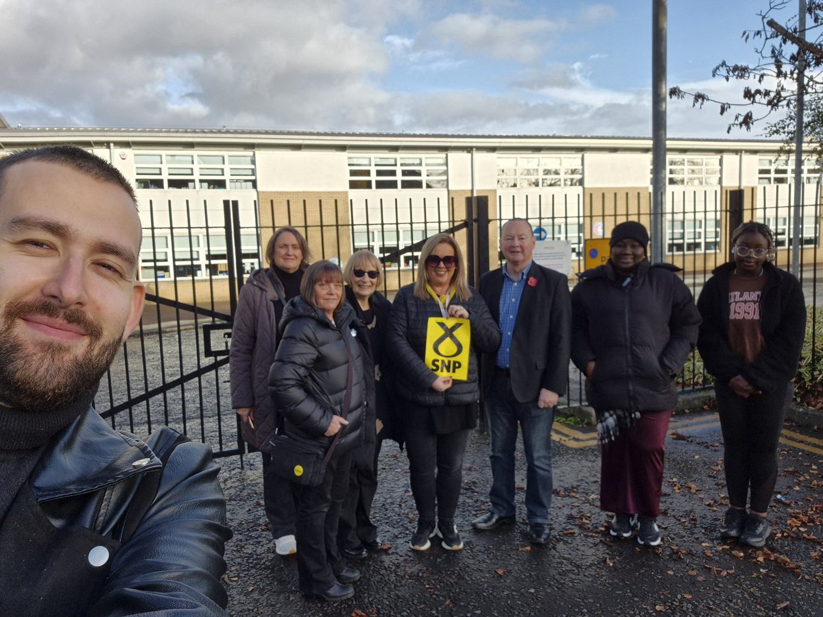 RealMalcolmM's tweet photo. Under 2 weeks to go, and @theSNP team is working for every vote for @AdekemiGiwa in Drumchapel/Anniesland.

#ActiveSNP #VoteSNP https://t.co/APIlBcNDw9