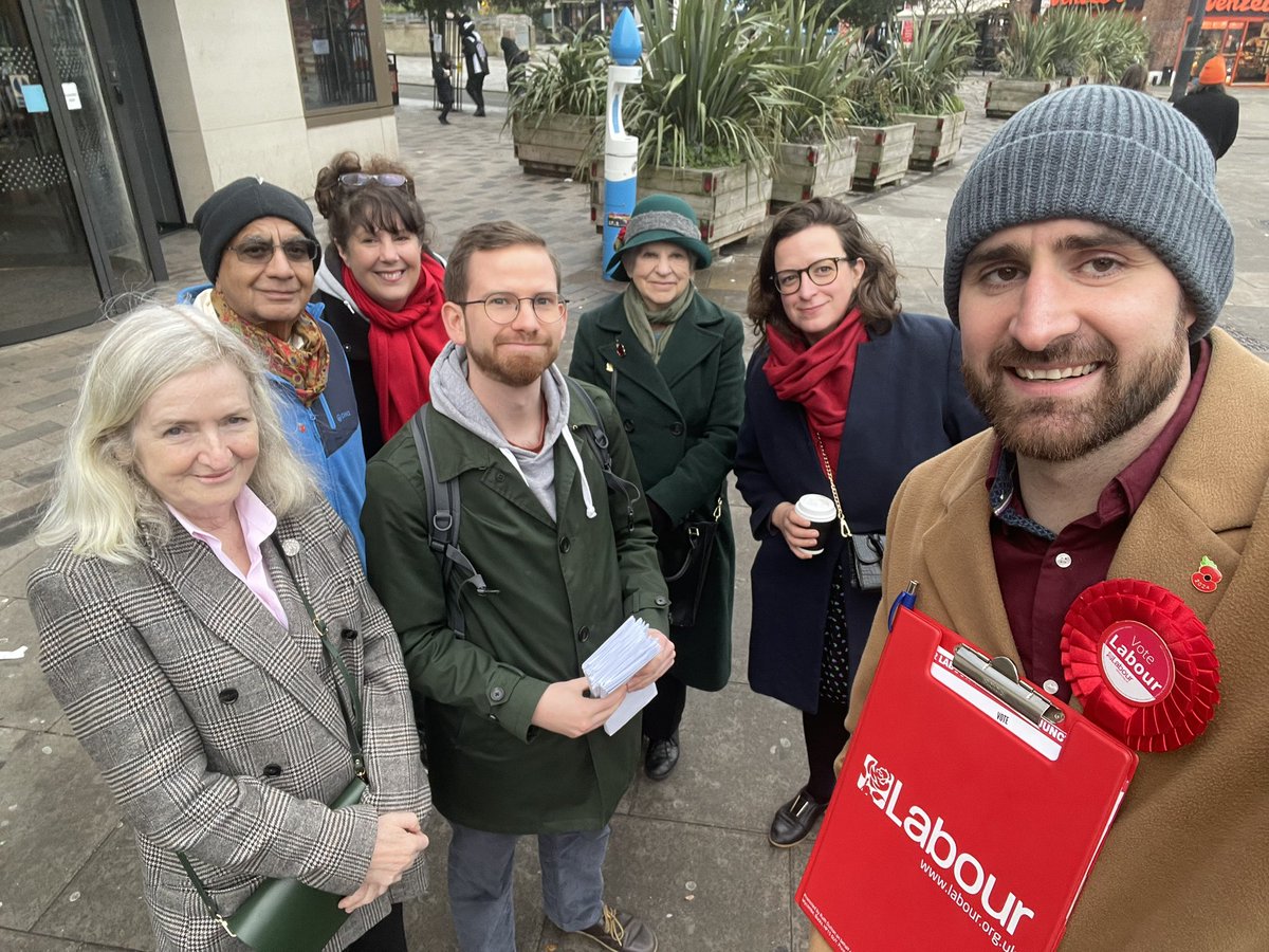 We’ve been back out on the doorsteps this afternoon speaking to Junction Ward residents ahead of the by-election on the 28th. We’ve been having lots of positive conversations and there’ll be many more to come in the days ahead! 🌹
