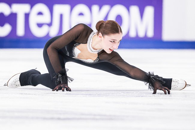 jimmbboe's tweet photo. Did not expect this podium at all!!❤️⛸️ Big congratulations to Anna!!👏👏👏 #AnnaFrolova🥇 #FigureSkating ❤️❤️❤️ https://t.co/cKl8XW2zuS