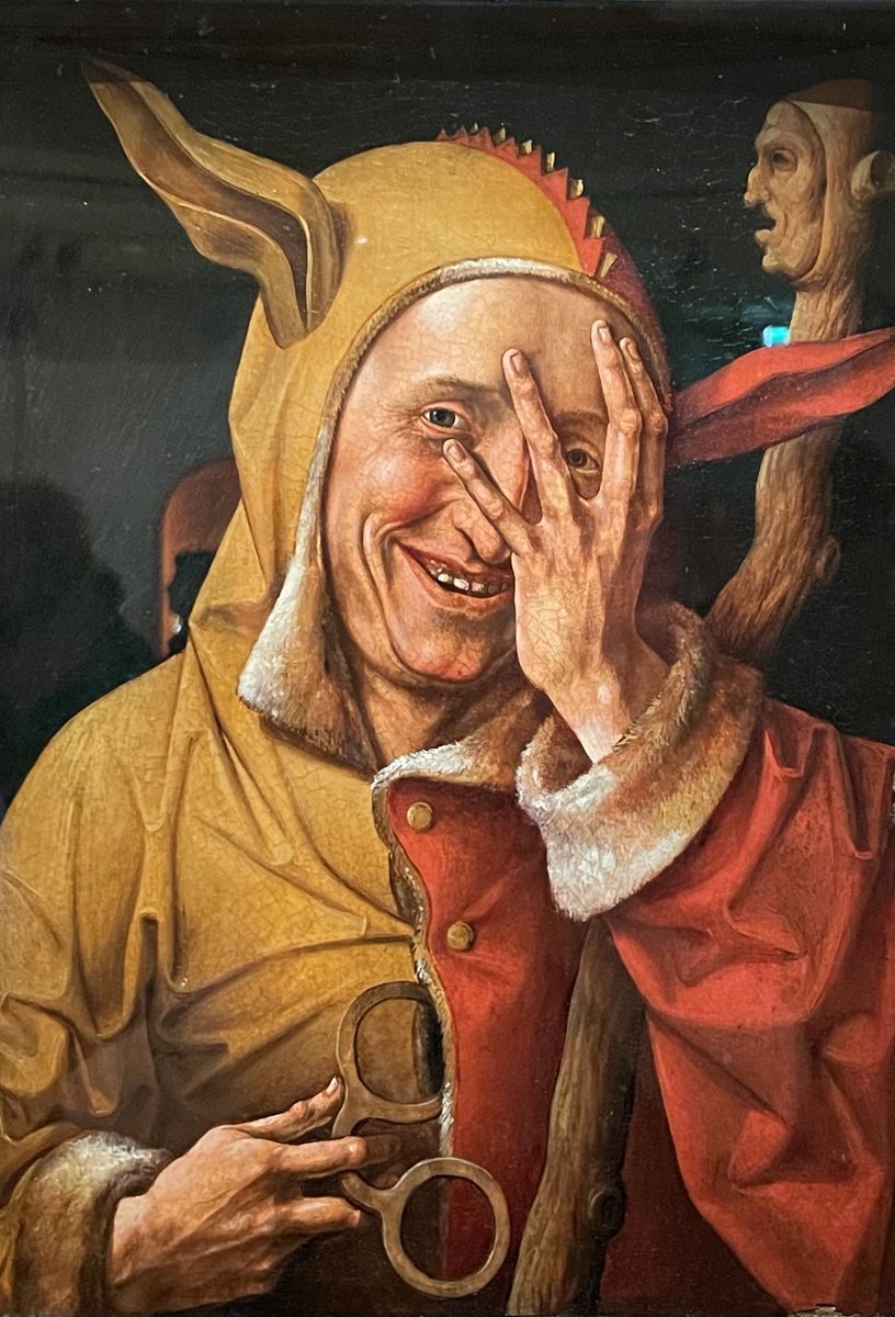 It is great when museums lend to each other and you can examine works in a different context. The ⁦<a href="/MuseeLouvre/">Musée du Louvre</a>⁩ borrowed Henry VIII’s horned helmet by Konrad Seusenhofer from ⁦<a href="/Royal_Armouries/">Royal Armouries</a>⁩ &amp; also this 16th century study of a jester carrying similar spectacles 🤓