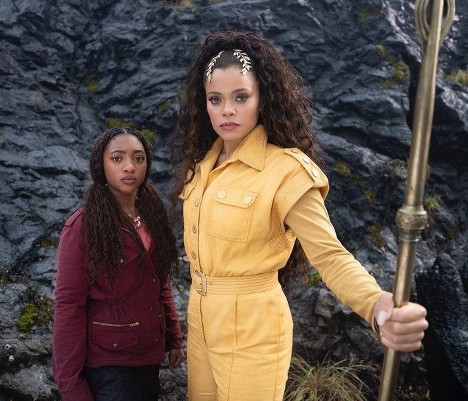 GcCeiOkXkAEIOdM?format=jpg&name=small