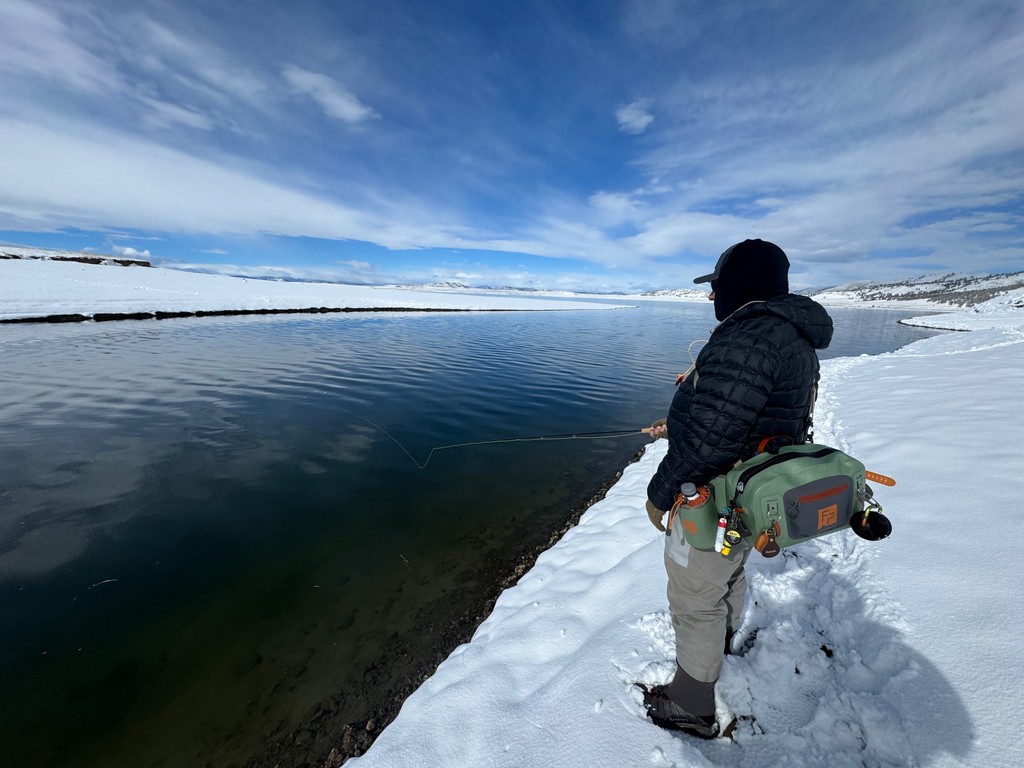 flyfishingshow's tweet photo. Yesterday in Colorado, Fly Fishing Show presenter Landon Mayer was out guiding on a brisk day, sharing his passion for chasing selective, quality trout on the fly. You can find Landon at all 7 of our 2025 shows.
#flyfishingshow https://t.co/6HBm3Fydpd