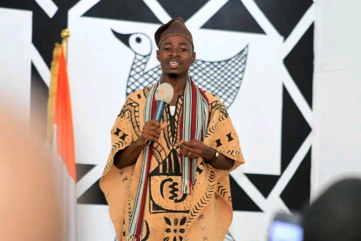 dramanef572's tweet photo. La caravane nationale du festival international Parole de conteur (côte d'ivoire) à Korhogo...
#Korhogo 
#A+Vision 
#AmoinKoffi 
#FIPC10 https://t.co/iLNsemwfJr