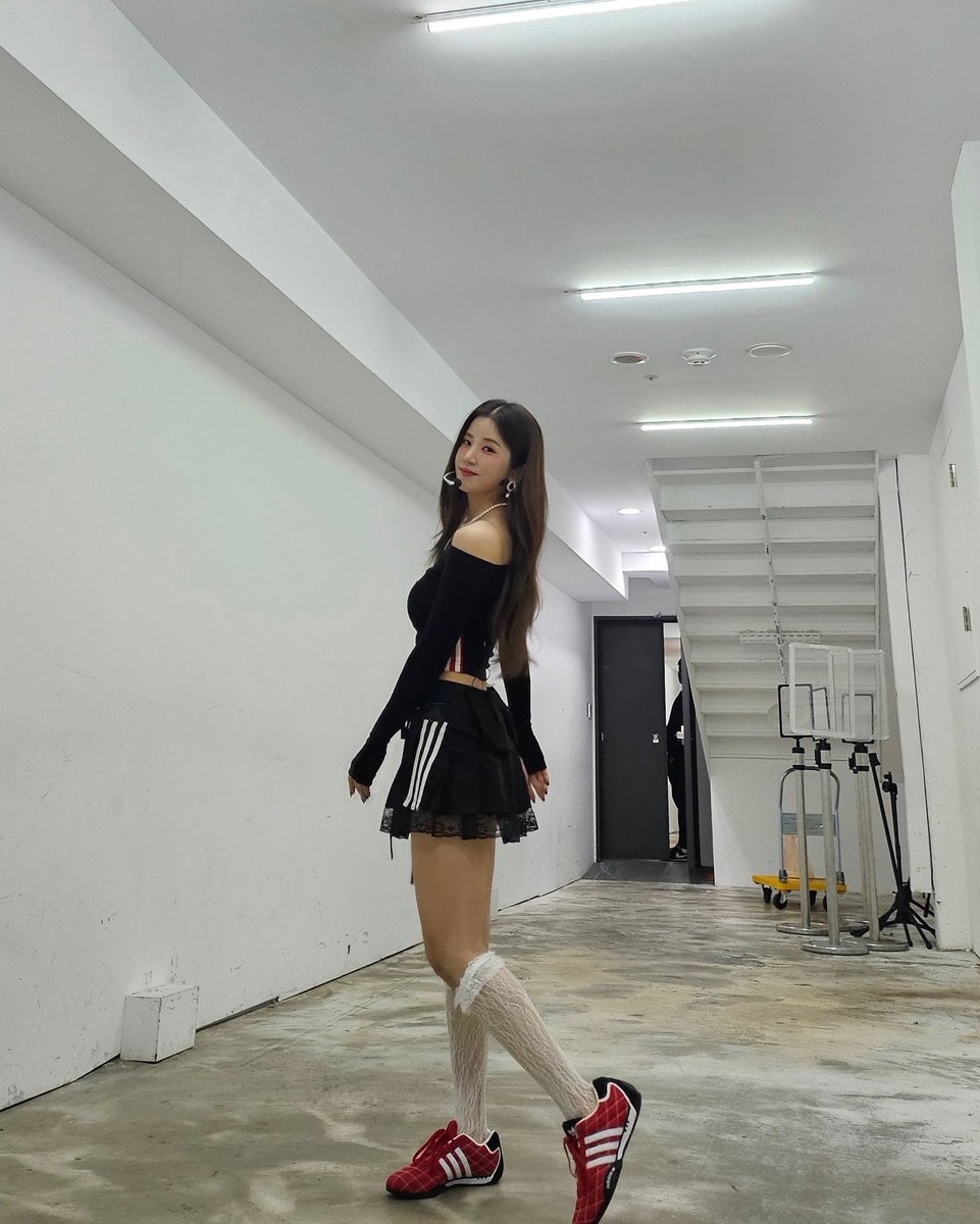 A419303's tweet photo. 아 너무 아이돌임 https://t.co/Jwd7exKUAZ