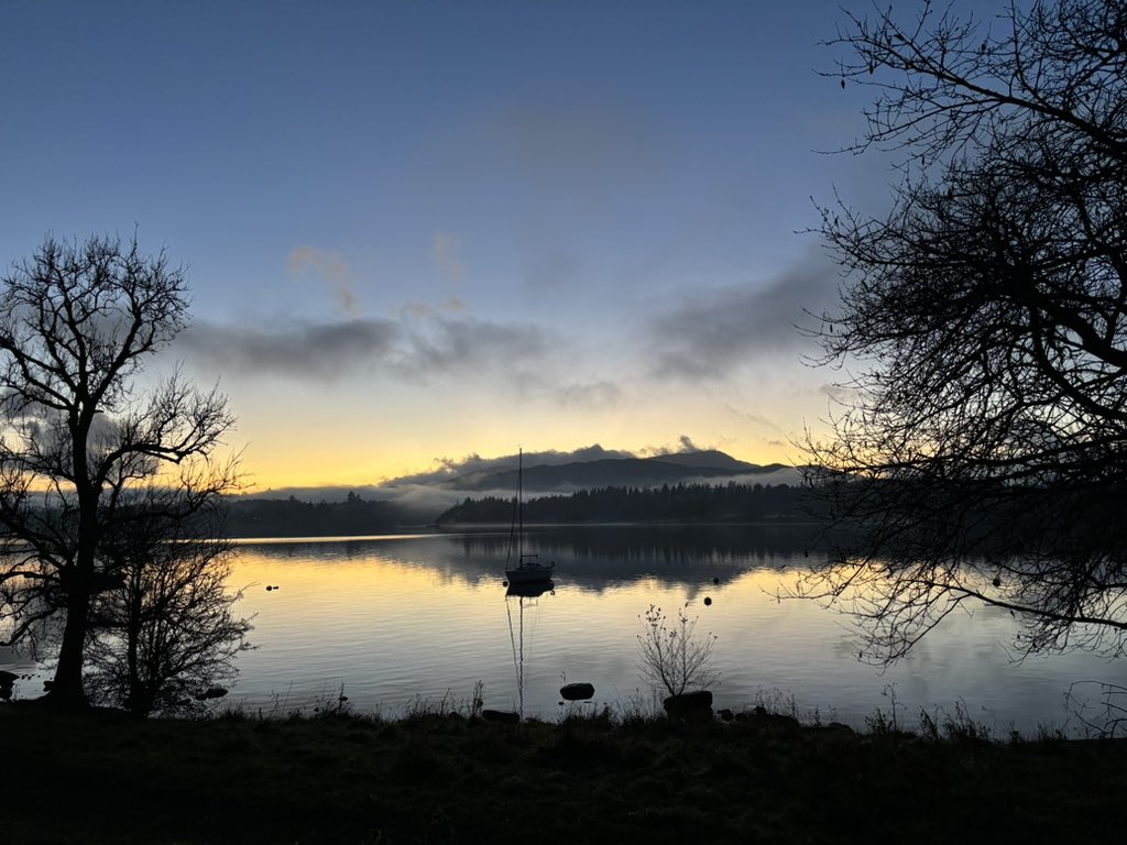 EmmaSeeburg's tweet photo. Beautiful light on Windermere this evening 💙🧡 At least you can’t see the s**t @unitedutilities put in here in this light 🤬 #savewindermere @MattStaniek @Feargal_Sharkey @carolvorders https://t.co/2ABOQNNIb2