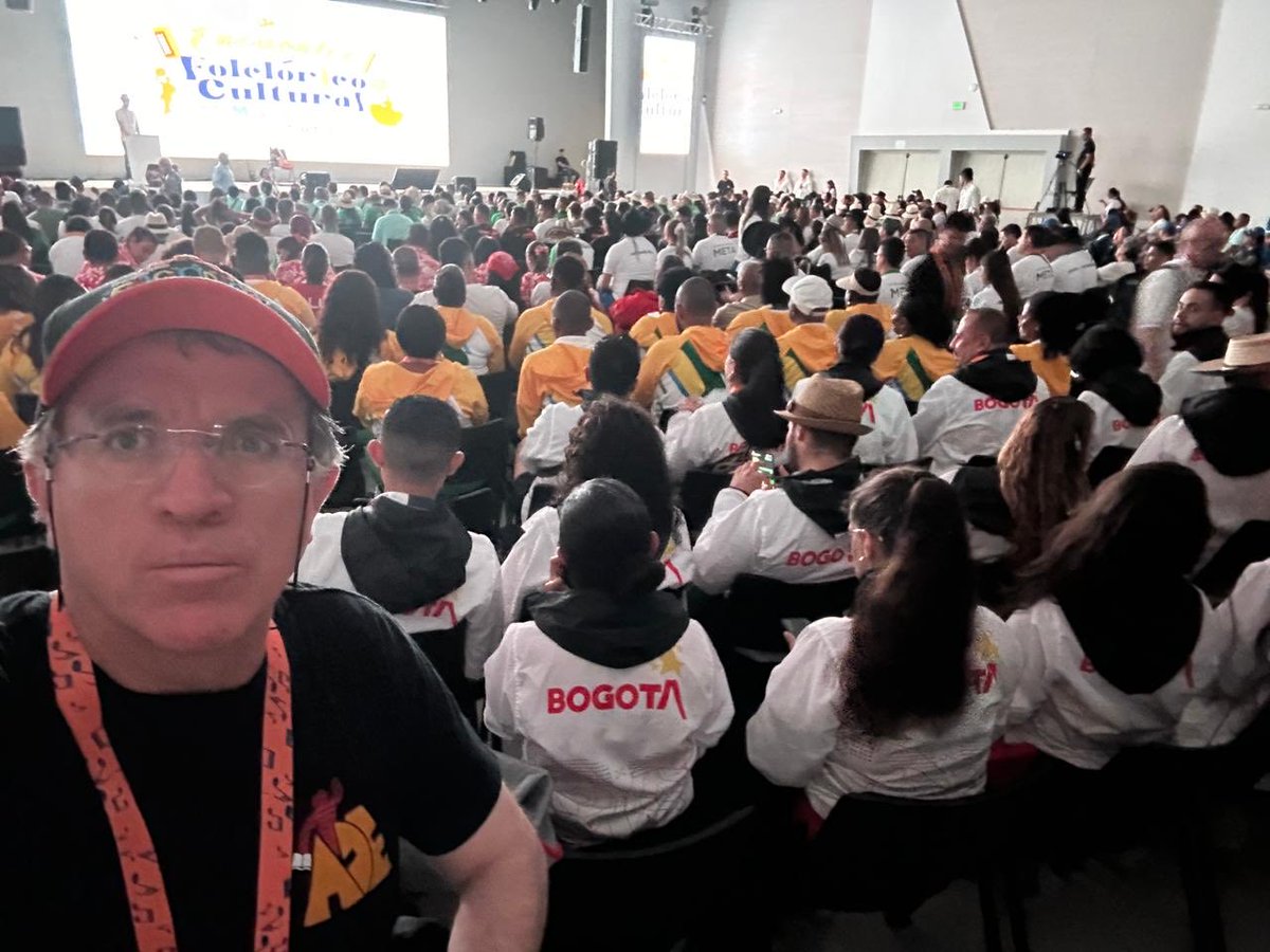 TJER2016's tweet photo. *EL MAGISTERIO LIBRANDO LA BATALLA CULTURAL*

En cumplimiento de mis funciones en el Encuentro Folclórico y Cultural en la Ciudad de Valledupar…

*William Javier Díaz Ramírez*
Integrante de la Junta Directiva de la ADE
Secretario de Asuntos Culturales Deportivos y de Bienestar. https://t.co/oXmMY2S88e