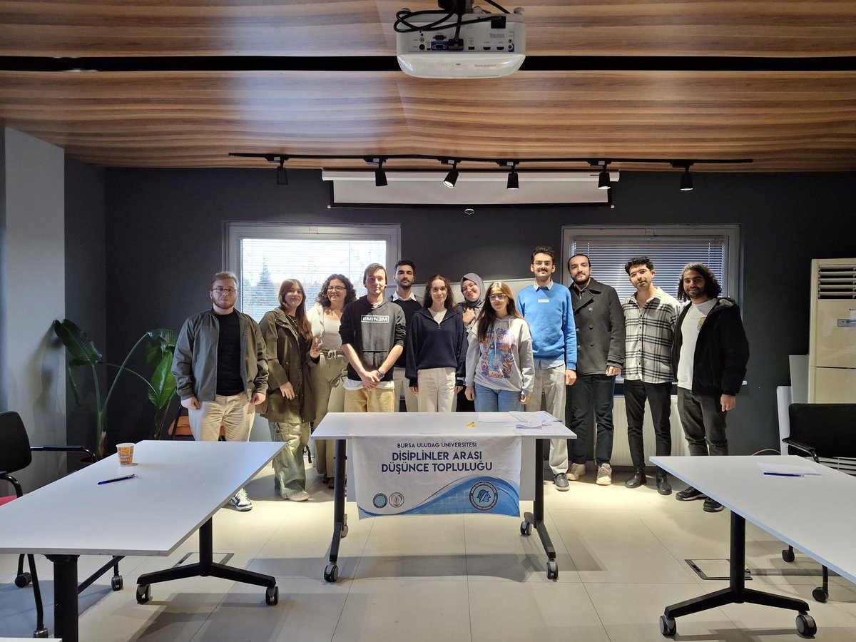 udat2024's tweet photo. İkincisini düzenlediğimiz münazara atölyemizde harika bir gün geçirdik! 🎉 Katılımcılarımızın enerjisi ve fikir alışverişiyle dolu dolu geçen atölyemiz, hitabet ve genel kültürünü geliştirmek isteyen herkes için eşsiz bir deneyim oldu! ✨
#münazara #uü #debate #uludağüniversitesi https://t.co/mt4lijsDuH