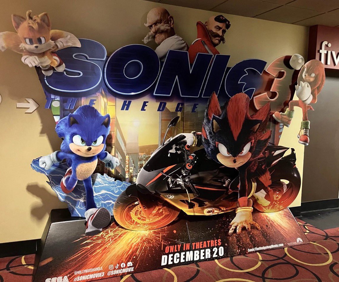 A ‘Sonic The Hedgehog 3’ standee has been seen in theaters. 

The film will release in theaters on December 20th.

(📸: <a href="/SmilersPosts/">smiler 💫</a>)