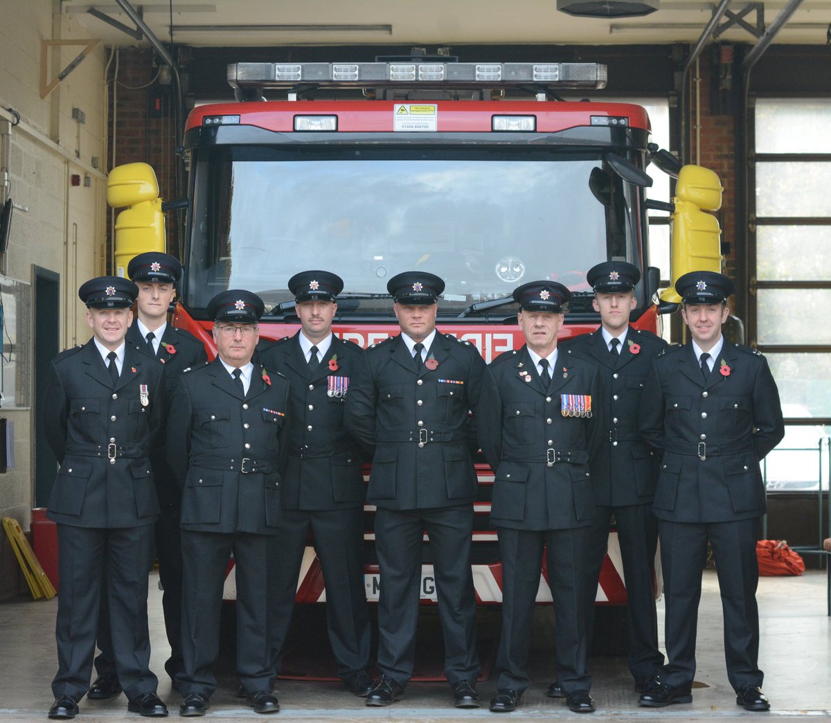 Desmond Evans (@desmondevans7) on Twitter photo Old and new Firefighters at
Nantwich Fire Station who attended Remberance Sunday on Nantwich square <a href="/CheshireFire/">Cheshire Fire and Rescue Service</a> <a href="/NantwichFS/">Nantwich Fire Station</a> Old and new Firefighters at
Nantwich Fire Station who attended Remberance Sunday on Nantwich square <a href="/CheshireFire/">Cheshire Fire and Rescue Service</a> <a href="/NantwichFS/">Nantwich Fire Station</a>