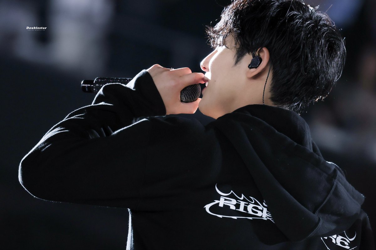 𝘿𝙤𝙪𝙗𝙡𝙚𝙨𝙩𝙖𝙧 더블스타 tweet media