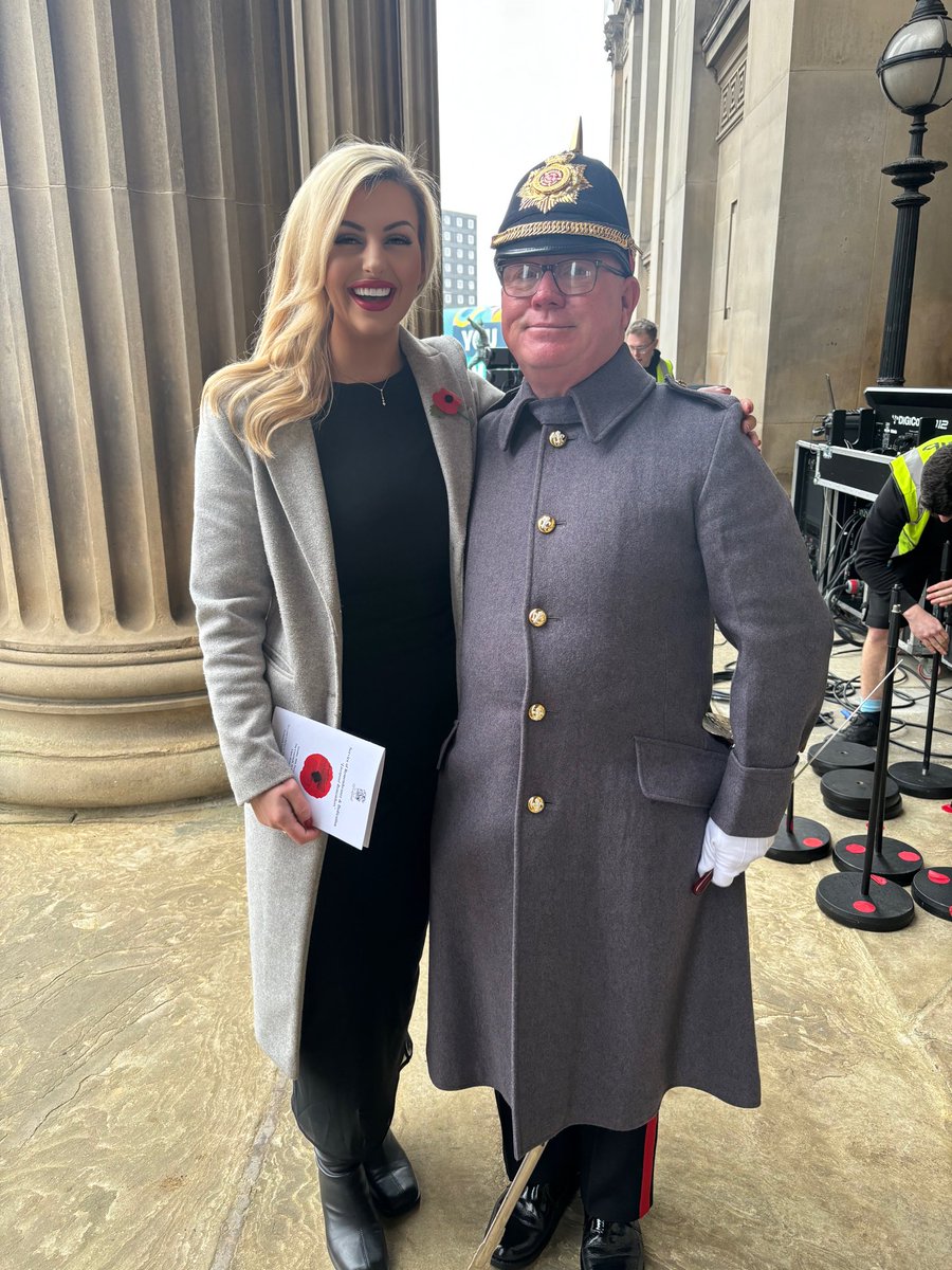 Danielle Louise Thomas tweet media