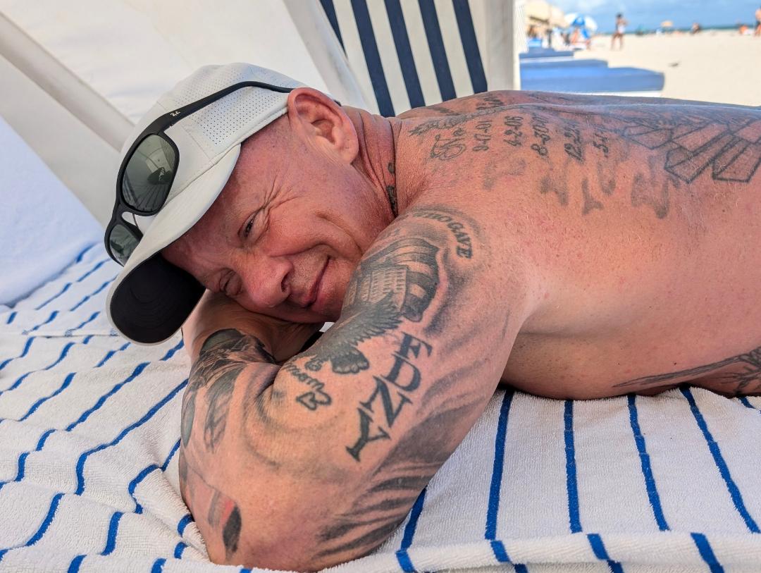 TheJohnFeal9117's tweet photo. Friends - Pre Birthday (the 13th) weekend getaway. 4 days of solitude and peace. No peopling, no noise, no pain, no politics, no TV, no 24/7 news cycle, and no one cared who I was. A total of 4 days off this year. These past 2 days for me. #Peace #FindingMyselfAgain https://t.co/1rq2lS4pJT