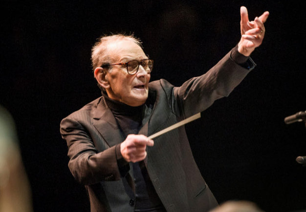 ThePhantomastic's tweet photo. Hoy habría cumplido 96 años el maestro Ennio Morricone. 

Ahí va un hilo en su honor. 🧵🧵 https://t.co/Jt2H3DwXWp