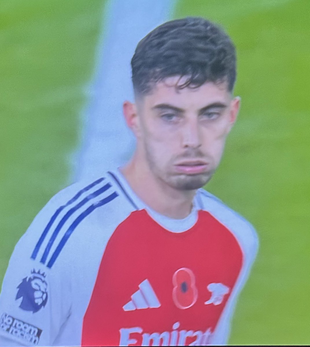 ThePalmerEra's tweet photo. Did all this just for it to be offside 😭😭😭 https://t.co/6ZPWqBF9u0