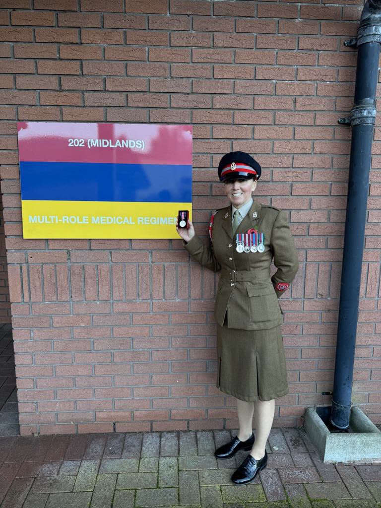 Kings medal presented from
prof Briggs <a href="/vosrjah/">Veterans Orthopaedic Services</a> <a href="/NHSVeteranAware/">NHS Veteran Aware</a>