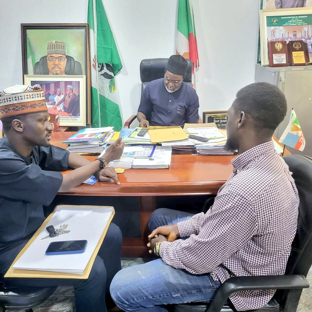 jdevfoundation's tweet image. We paid an advocacy visit to the Kaduna State House of Assembly to meet Hon. Auwalu Muhammed (Yaro mai kyau)
Member Ungwan sanusi Constituency about the Youth Recommendations on Electoral Reforms. #NaijaYouthElectoralDemands @NDI @NEDemocracy