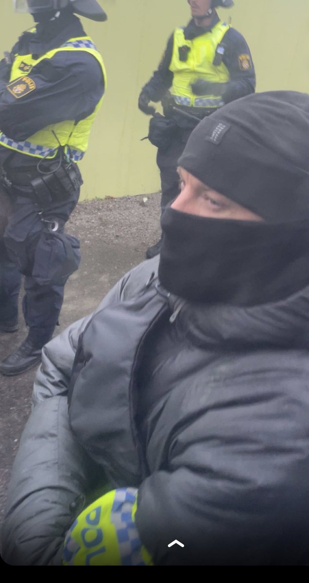 Theo1897i's tweet photo. #1312 
#ACAB https://t.co/IzJEzSyX5G
