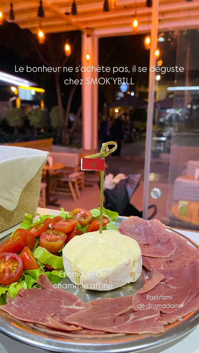 SMOKYBlLL's tweet photo. 🐪🍔🧀🥓 The « HONEY-CAMEL » burger

For the first time in the world, let’s make innovation at the service of tradition

Enjoy our burger of the month at SMOK’YBILL restaurant in Marrakech 🇲🇦

Welcome to the world #morocco #marrakech #المغرب #مراكش #CamelBistronomie https://t.co/oblsQJpDxS
