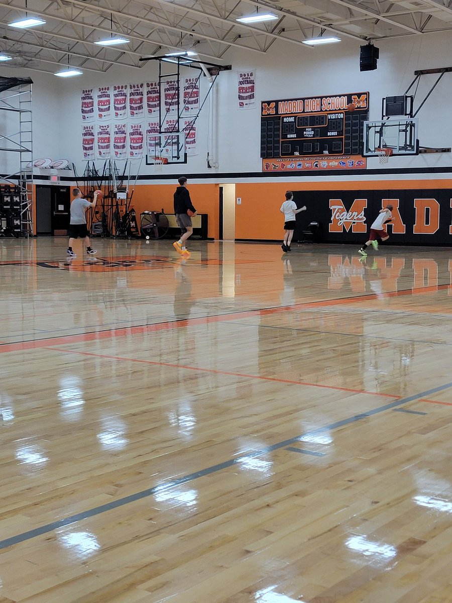Madrid Boys Basketball tweet media