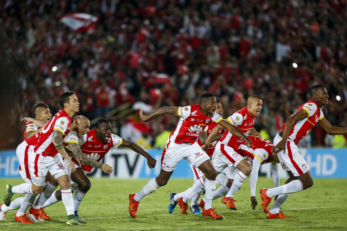 SantaFe's tweet photo. @Sudamericana 2015 😍 https://t.co/6di3C80P9O