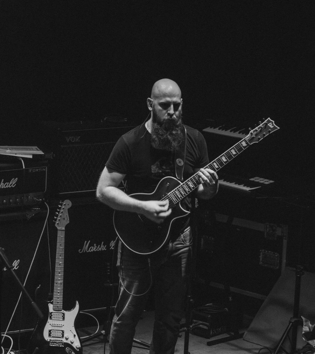 Everyone go wish Ryan Ross <a href="/7stringarmy/">7Stringarmy</a> from <a href="/WFofficialband/">Waterfront</a> a Happy Birthday! 🤘🎉

📸 <a href="/ashtyn/">Ashtyn Davis</a>.liska 
.
.
.
#happybirthday #happy #birthday #hbd #celebrate #rock #hardrock #waterfront #guitarist #band #enjoy #rockstar