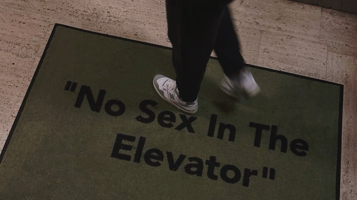 ⠀ ⠀ 
⠀⠀                      october dump ┆彡

⠀