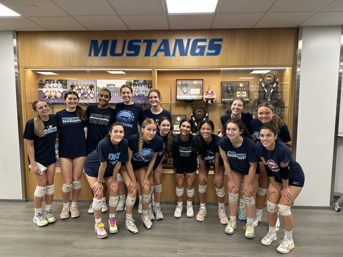 Downers Grove South Girls Volleyball tweet media