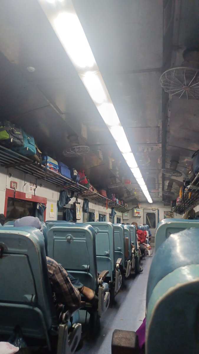 daniyalg51's tweet photo. @IRCTCofficial What is the light off timing in the CC coach? It's 11:15 pm but still it's not yet switched off.
PNR 4521949180 https://t.co/cPSUMfj8Nv