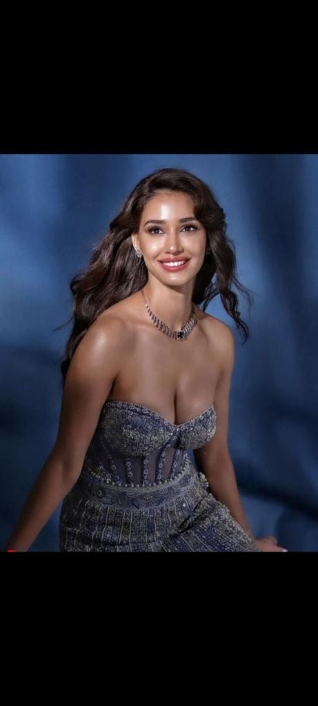 lochan1313's tweet photo. Who is your favourite actress?
LIKE- #KiaraAdvani 
RT- #DishaPatani https://t.co/Nk1wZEsv9V