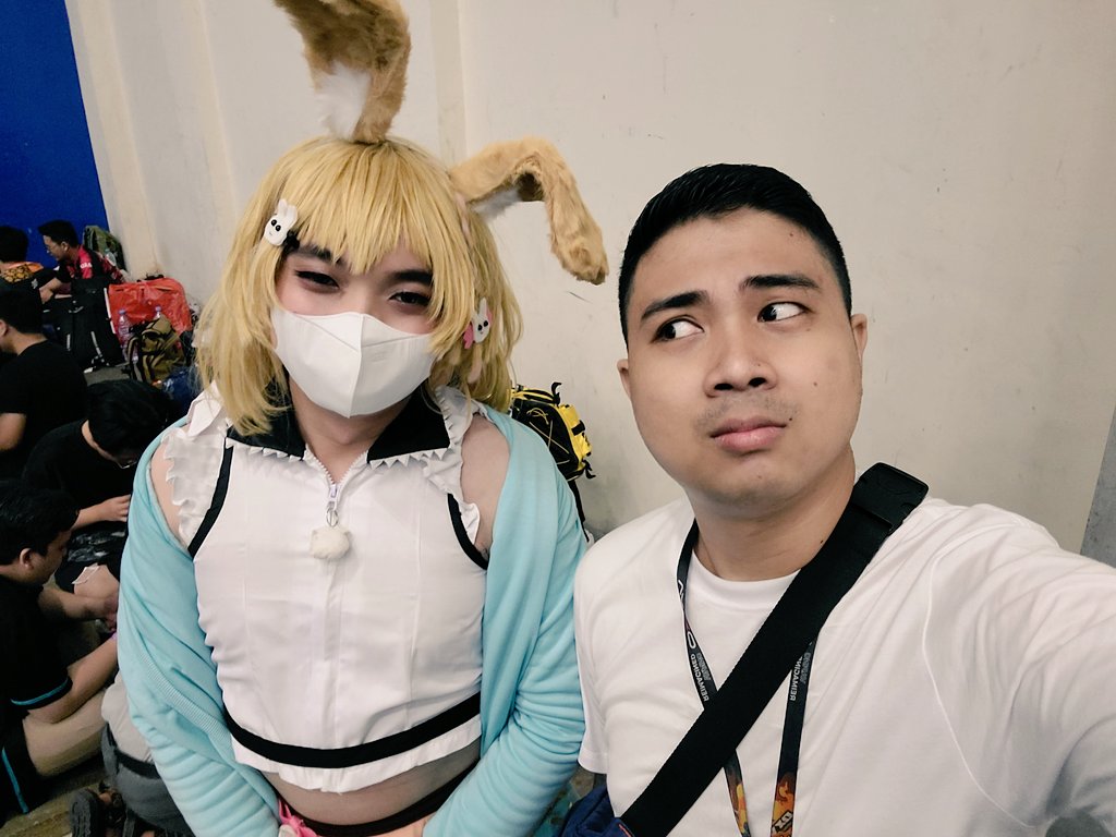 niveeetch's tweet image. OTSUKARE CF 2 !!
OTSUKARE COMIFURO - 19 !!

Seru banget gila sih, pertama kali bakal bikin vlog comifuro, pertama kali jalan bareng temen2 discord terbanyak juga. Banyak orang yang bisa gw temui. salute sama kalian!!
SEMOGA NEXT CF BISA IKUT LAGI, 24-25 MEI 2025 IKZ !!