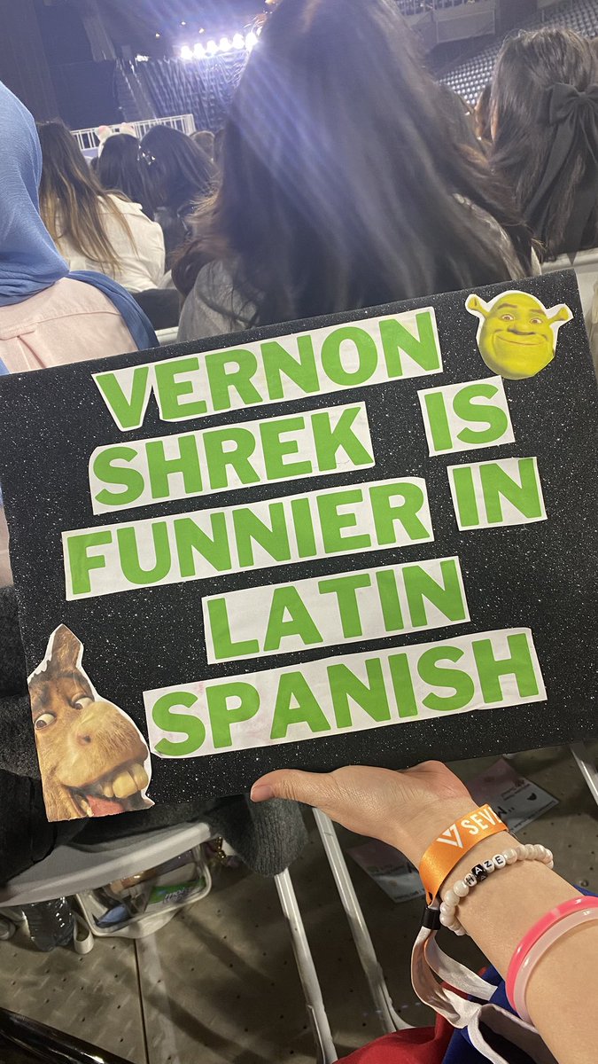 http_danky's tweet photo. Esperando que vernon la vea en español ahora q me leyó🧚 https://t.co/XXxFOIcT3a