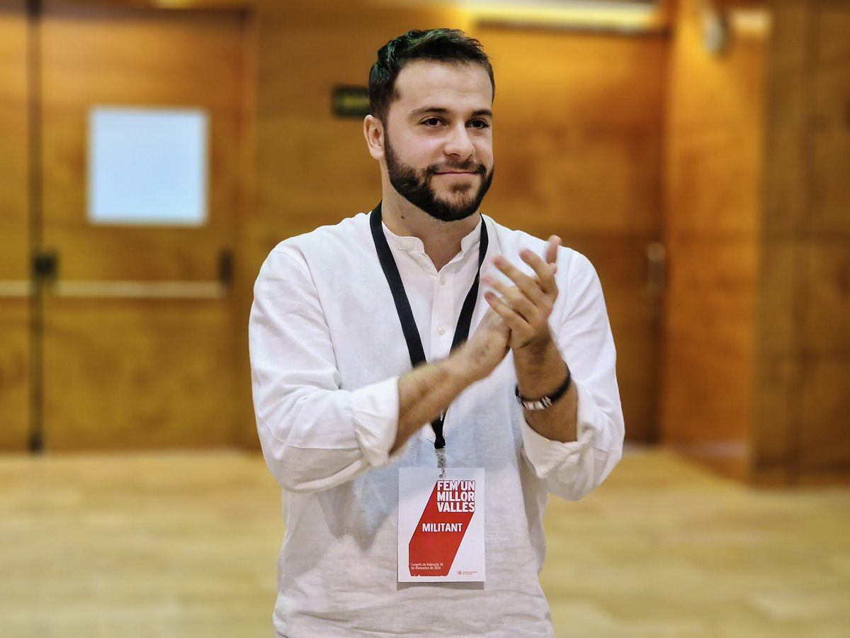 JSCVOcc's tweet photo. Avui Iniciem una nova etapa amb l’elecció de la nova Comissió Executiva de Federació encapçalada pel company @scarLpezHidalg1! 

El #VallèsOccidental torna més fort i unit que mai! ✊🏻🌹

Gràcies @carolsanchiis per tota la feina feta durant aquest mandat! 🫶🏻

#FemUnMillorVallès https://t.co/LPgfqjkCpD