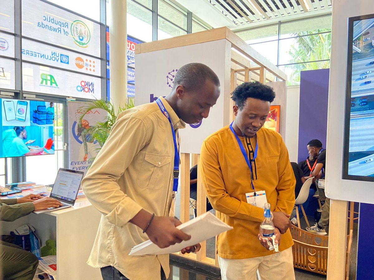 ASAP_Finder's tweet photo. 1/3
Today marked the official close of #YouthKonnectSummit24, but our @ASAP_Finder  exhibition stayed alive with purpose &amp; potential! 🚀 
It was an honor to host  dedicated @UNFPARwanda  delegates who explored our platform &amp; shared their insights on how youth-centered solutions. https://t.co/5os78uZFQk