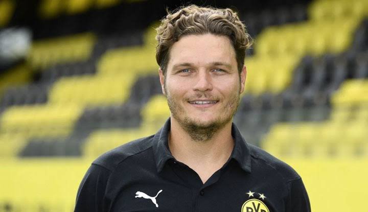 Hasan arat başkanımızı severim önümüzdeki yıl başkanlığa tekrar seçilmek istiyorsa; 

Bu akşam Gio hocayı kovacak!

Aksi durumda Fikret Orman hayırlı olsun.