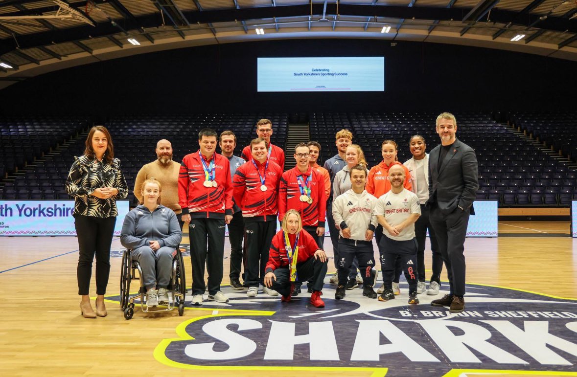 Sheffield Diving (@sheffielddiving) on Twitter photo Yasmin, Jordan & Head Coach Tom attended a special Civic Reception hosted by the South Yorkshire Mayor Oliver Coppard, celebrating the regions fantastic athletes and their achievements on the International Stage 🇬🇧
#TAPP #sheffield #athetes #pondsforge
<a href="/SheffCityTrust/">Sheffield City Trust</a> Yasmin, Jordan & Head Coach Tom attended a special Civic Reception hosted by the South Yorkshire Mayor Oliver Coppard, celebrating the regions fantastic athletes and their achievements on the International Stage 🇬🇧
#TAPP #sheffield #athetes #pondsforge
<a href="/SheffCityTrust/">Sheffield City Trust</a>