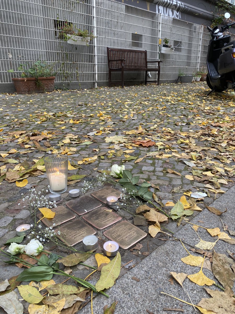 Col_Royce's tweet photo. today, citizens all around Berlin remember and commemorate the victims of Kristallnacht and the Nazi regime https://t.co/lCciBgqTOP