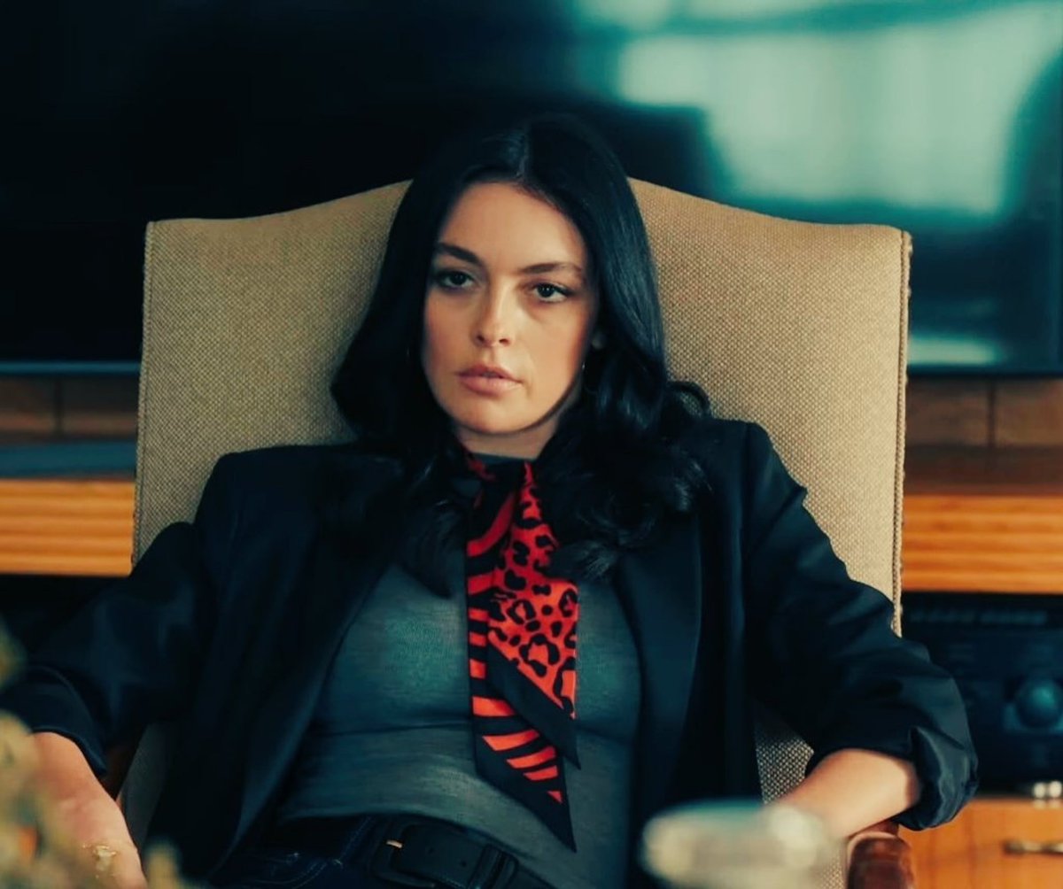 melissezen (@melisezenn) on Twitter photo 🌹🐉
O zaman Perdeee! :) 
<a href="/dehatvdizisi/">Deha Dizi</a> @showtv <a href="/ayyapim/">AY YAPIM</a> 🌹🐉
O zaman Perdeee! :) 
<a href="/dehatvdizisi/">Deha Dizi</a> @showtv <a href="/ayyapim/">AY YAPIM</a>