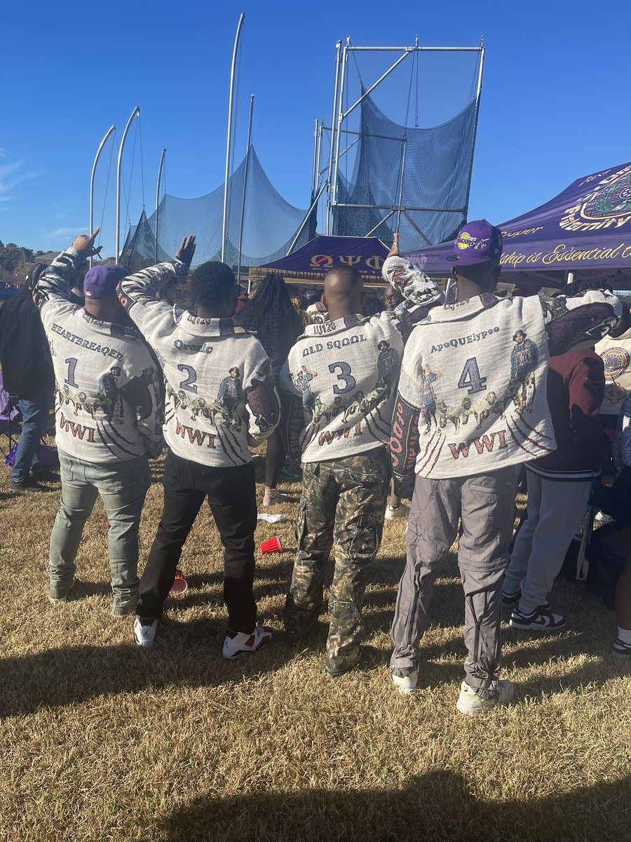 HemHers_'s tweet photo. Custom Omega Psi Phi Fraternity, Inc Tapestry Jackets 💜 https://t.co/i8G4YU8GLe