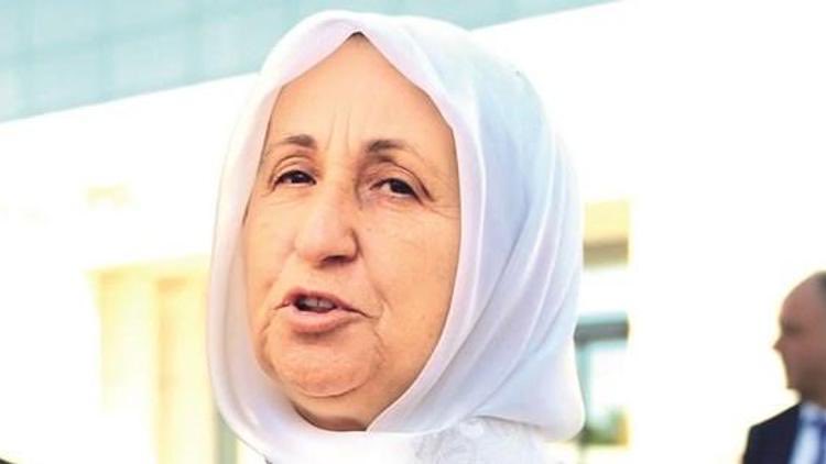 78 yaşında ve hastalıklarla boğuşan Melek Ipek tutuklandı..
Adaletsizlik zulüm nefes aldırmıyor‼️

TürkiyeninMelek AnnesineZulüm