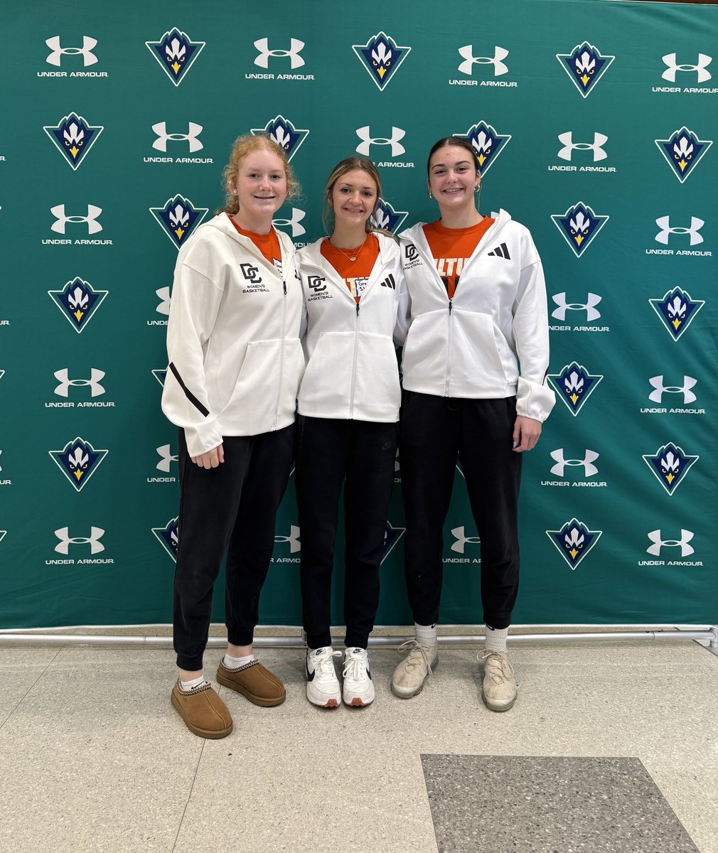 Thank you @UNCWwomenshoops for having these 3 today! <a href="/AvarieM24/">Avarie Martin</a> <a href="/Gracie_Shore22/">Gracie Shore</a> <a href="/burrisemmie27/">Emmie Burris</a> <a href="/Assist_U_/">AssistU Recruiting</a>