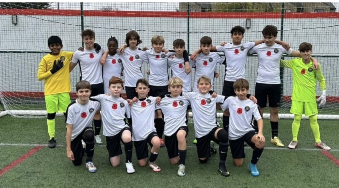 NigelJamesElite's tweet image. @NigelJamesElite U14 Inter are pictured showing their respect @LYPremierLeague 

Let's not forget the sacrifices of those who have served in wars, conflicts, and peacekeeping operations.