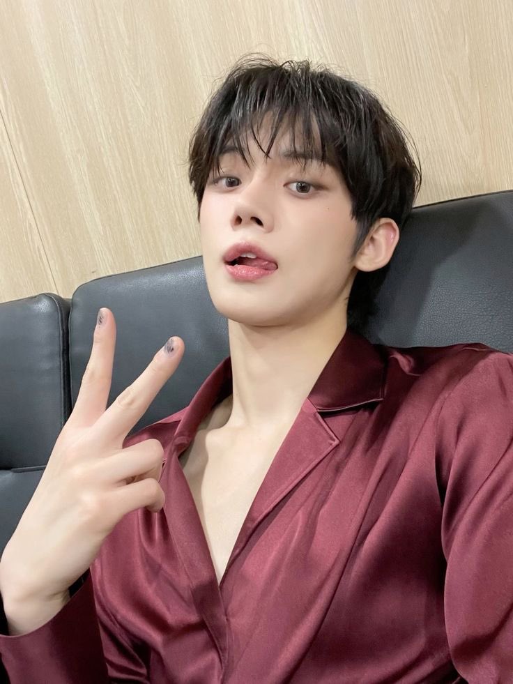 jaybihitt's tweet photo. THREAD ★
-
- 
MINWOOK &amp; YEONJUN TWINS ٩(^‿^)۶
( as a big yeonjun stan its really serious to me) https://t.co/sMeetaojhD