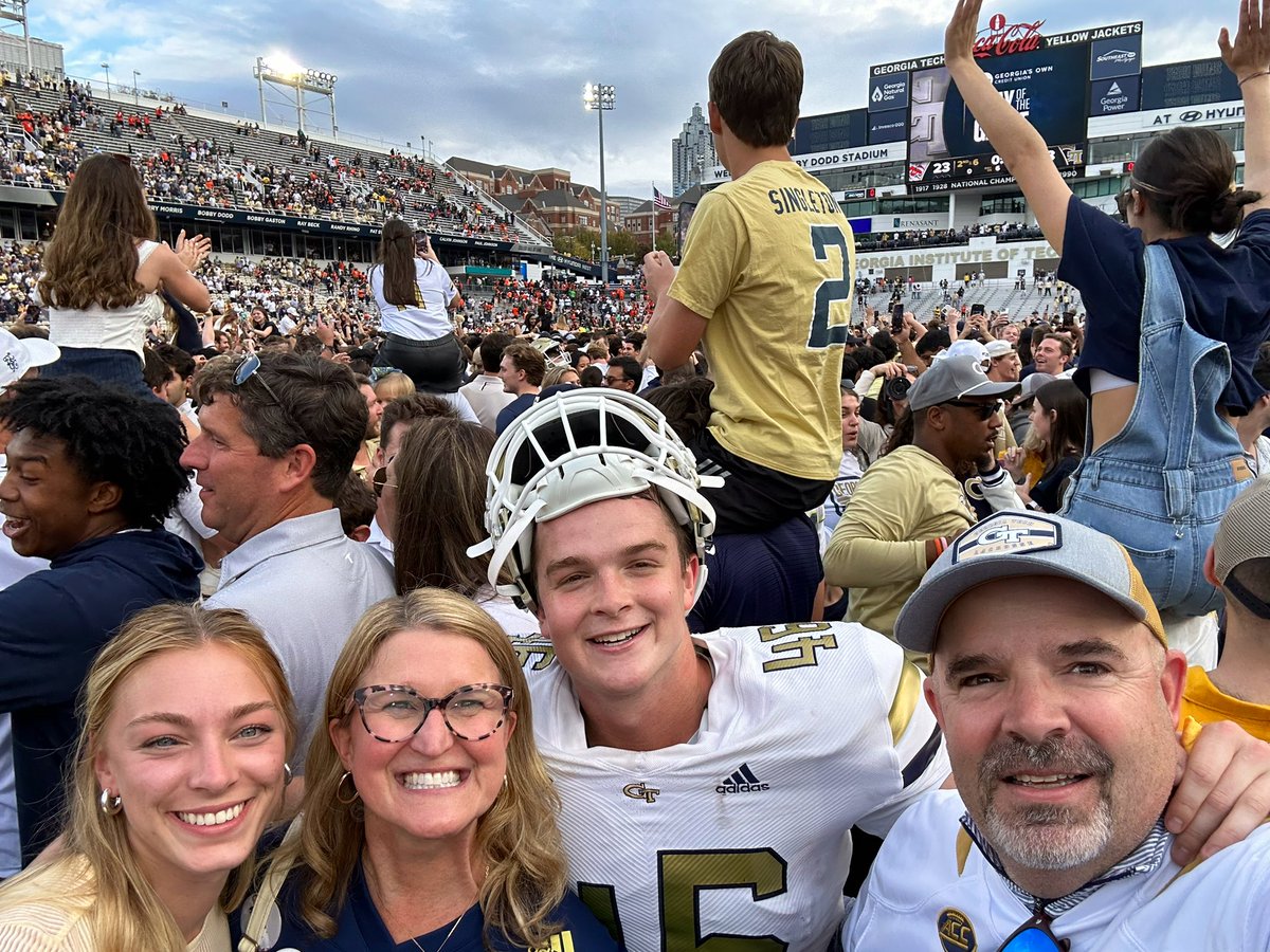 CFreer1994's tweet photo. Congratulations to @WAalumni and former @WAAcademyFB Long Snapper Henry Freer ‘19 on an EPIC win over previously undefeated @CanesFootball as his storybook @GeorgiaTechFB Journey just keeps getting better! #BowlBound @WAWarEagles https://t.co/3OiN0G1bbw