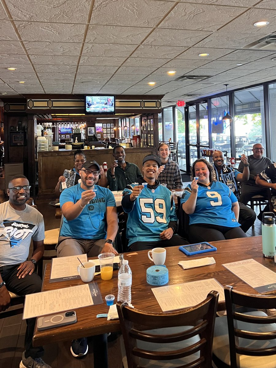 AtlantaRiot's tweet image. DIE PANTHERS GEWINNEN! Thank you to @BucketShopCafe for opening up early for our fans! Hard fought way to earn a winning streak! #KeepPounding #DoYouRiot