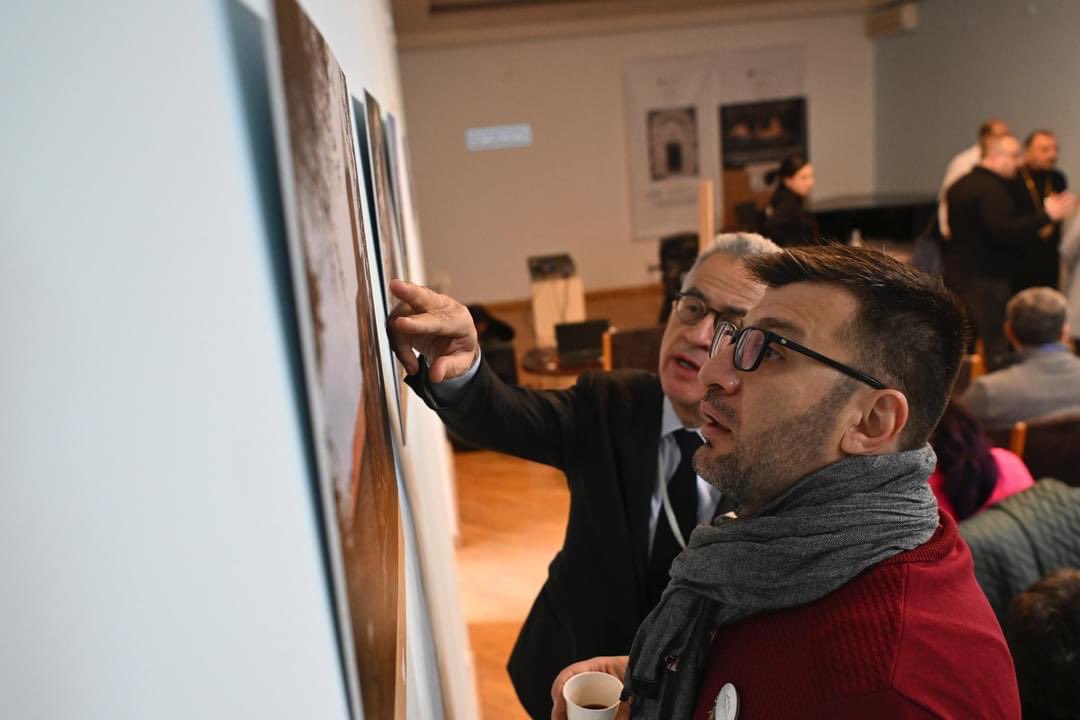 hishatakaran's tweet photo. Overview of the opening of the photo exhibition 'The Silent Witnesses of History' by the #Hishatakaran program at the Avetik Isahakyan House-Museum.

@FondationInalco 

📷 Ministry of Education, Science, Culture and Sports of the Republic of Armenia https://t.co/K3qENJvMUw