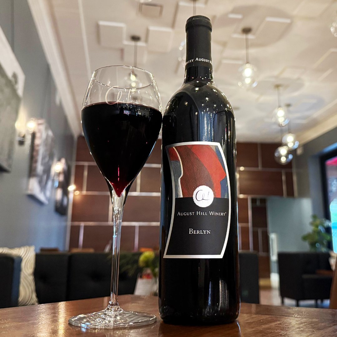 When two grapes meet, magic happens. Crafted with Illinois-grown Frontenac and Chambourcin grapes, Berlyn demonstrates that some things are better together!🍷