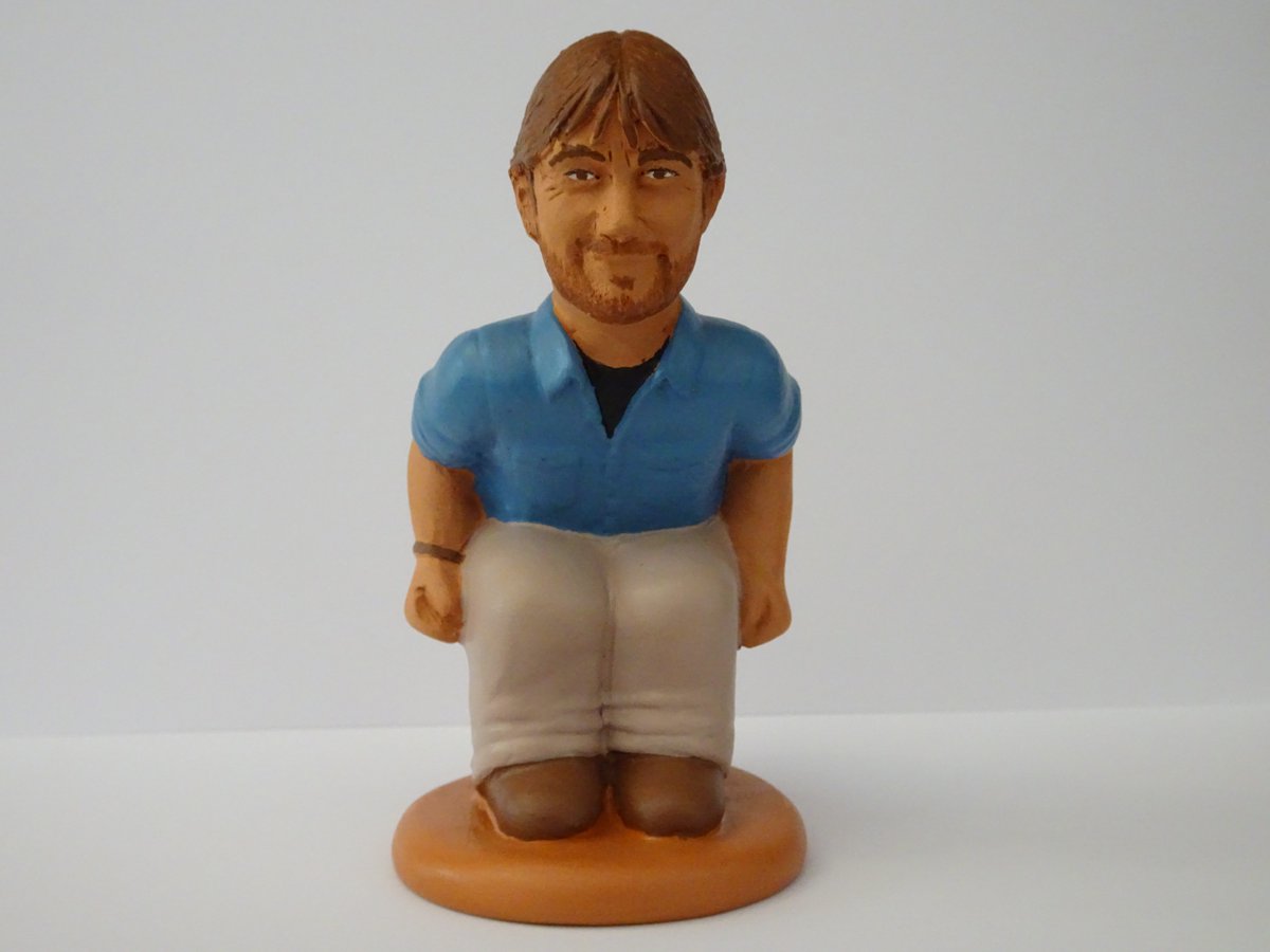 'El Foraster' s'estrenarà el 25 de novembre a <a href="/som3cat/">3Cat</a>! Els <a href="/AmicsCaganer/">Amics del Caganer</a> ho celebrem amb aquest magnífic #Caganer del <a href="/QuimMasferrer/">Quim Masferrer</a> que van fer fa uns anys els <a href="/CaganersDCaldes/">Caganers de Caldes</a>! Molta merda per aquesta nova temporada, Quim! 

#ElForaster3Cat #ElForaster #TV3 #Som3Cat #3Cat