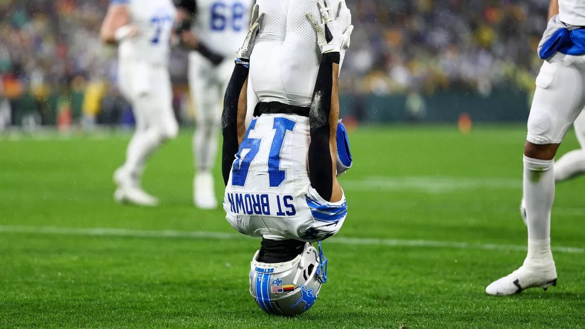 flashpicks's tweet image. If Amon-Ra St. Brown scores tonight we’ll give $100 to someone who likes this tweet. 💰

Just be following @flashpicks 🤝